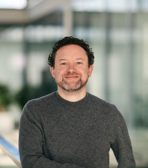 Headshot of Andrew Elliott