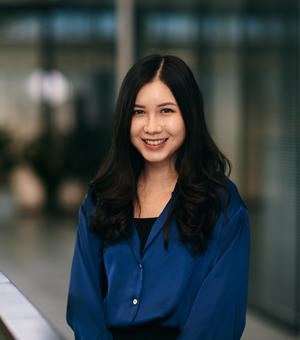 Headshot of Julia Loh
